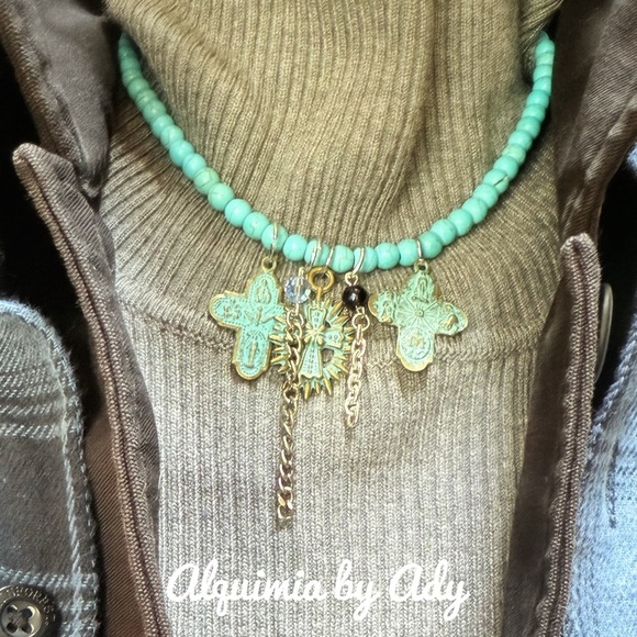 Turquoise and crosses charms necklace - Picture 1 of 4